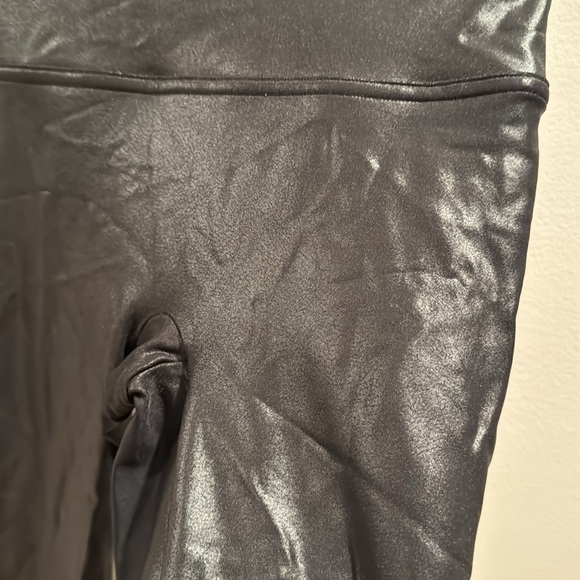 Spanx Faux Leather Leggings Black Medium - Picture 4 of 6